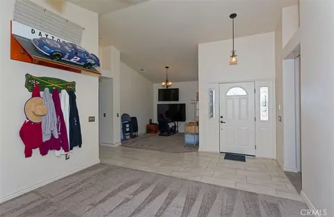 Entry Way - 12776 Skyline Rnch, Apple Valley, CA 92308 photo 1 of 2