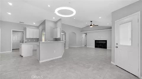 Living - 9040 10th Ave, Hesperia, CA 92345 photo 5 of 5