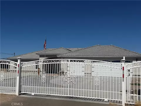 Exterior - 9040 10th Ave, Hesperia, CA 92345 photo 3 of 7