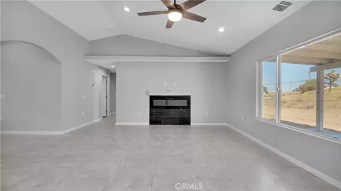 Living - 9040 10th Ave, Hesperia, CA 92345 photo 3 of 5