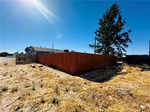 35007 Cedar, Barstow, CA 92311 photo 19