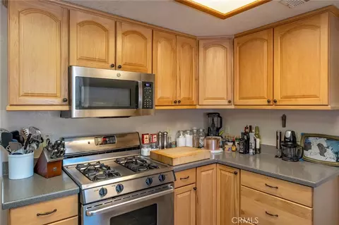 Kitchen - 34646 L St, Barstow, CA 92311 photo 2 of 5
