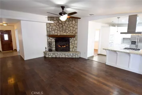 Living - 13253 Pocono, Apple Valley, CA 92308 photo 4 of 4