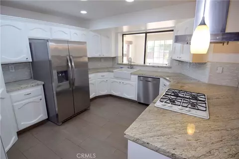 Kitchen - 13253 Pocono, Apple Valley, CA 92308 photo 1 of 4