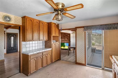 Entry Way - 2722 Arrowhead, Pinon Hills, CA 92372 photo 2 of 2