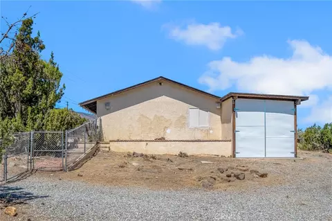 Exterior - 2722 Arrowhead, Pinon Hills, CA 92372 photo 5 of 6
