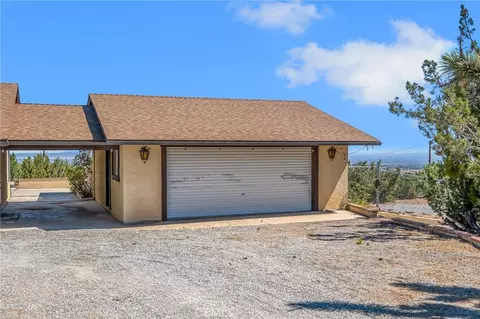 Exterior - 2722 Arrowhead, Pinon Hills, CA 92372 photo 4 of 6