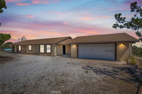 Exterior - 2722 Arrowhead, Pinon Hills, CA 92372 photo 6 of 6