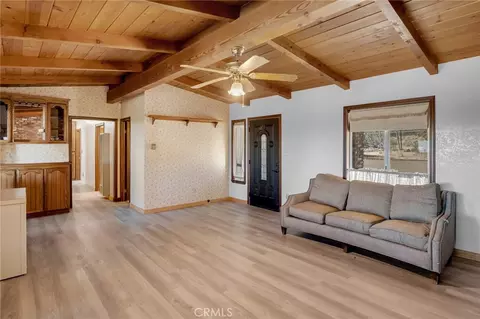 Living - 2722 Arrowhead, Pinon Hills, CA 92372 photo 2 of 4