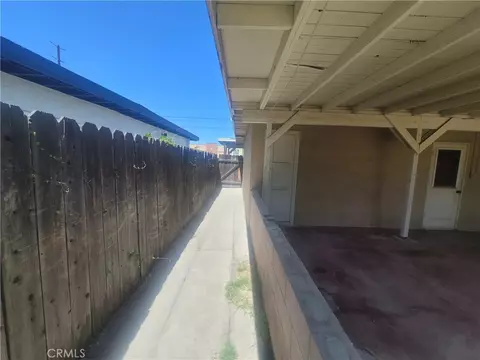 Exterior - 1594 Bordwell, Colton, CA 92324 photo 7 of 7