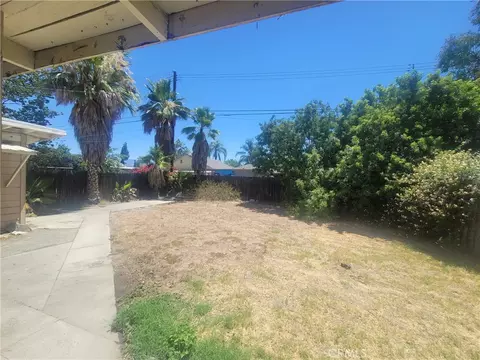 Exterior - 1594 Bordwell, Colton, CA 92324 photo 4 of 7