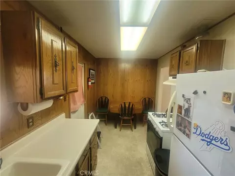 Entry Way - 1594 Bordwell, Colton, CA 92324 photo 1 of 4