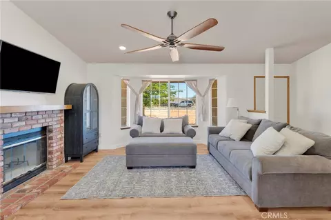 21930 Mohican Ave, Apple Valley, CA 92307 photo 7