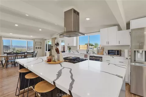 Kitchen - 9996 Estrada, Lucerne Valley, CA 92356 photo 1 of 6