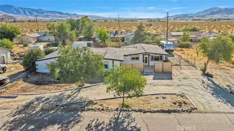 View/Area - 9996 Estrada, Lucerne Valley, CA 92356 photo 3 of 11