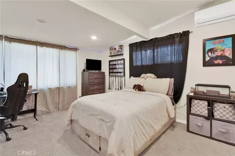 Bedroom - 9996 Estrada, Lucerne Valley, CA 92356 photo 5 of 7