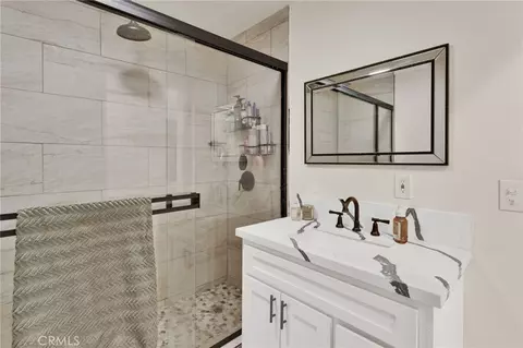 Bath - 9996 Estrada, Lucerne Valley, CA 92356 photo 1 of 7