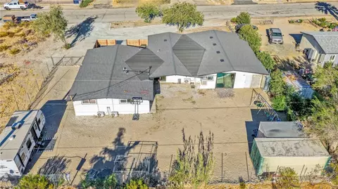 View/Area - 9996 Estrada, Lucerne Valley, CA 92356 photo 6 of 11
