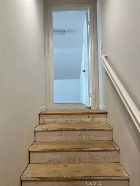 Entry Way - 1628 Dodson Ln, Beaumont, CA 92223 photo 8 of 11