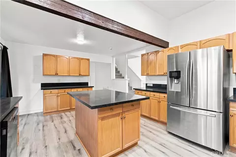Kitchen - 15037 Miami, Apple Valley, CA 92307 photo 4 of 5