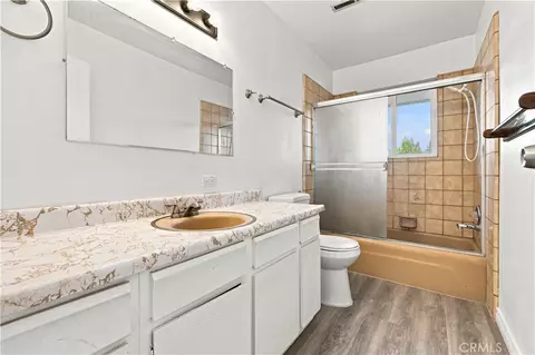 Bath - 15037 Miami, Apple Valley, CA 92307 photo 9 of 9