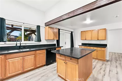 Kitchen - 15037 Miami, Apple Valley, CA 92307 photo 5 of 5