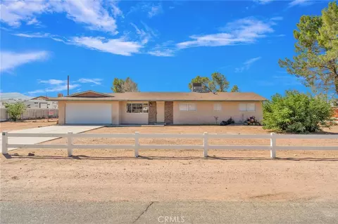 15075 Flathead Rd, Apple Valley, CA 92307 photo 2