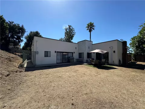 3215 Fairpoint, Pasadena, CA 91107 photo 2