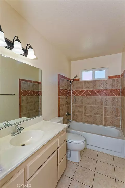 Bath - 15935 Live Oak, Hesperia, CA 92345 photo 3 of 3