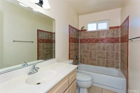 Bath - 15935 Live Oak, Hesperia, CA 92345 photo 2 of 3
