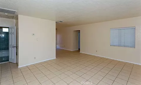 Living - 15935 Live Oak, Hesperia, CA 92345 photo 1 of 4