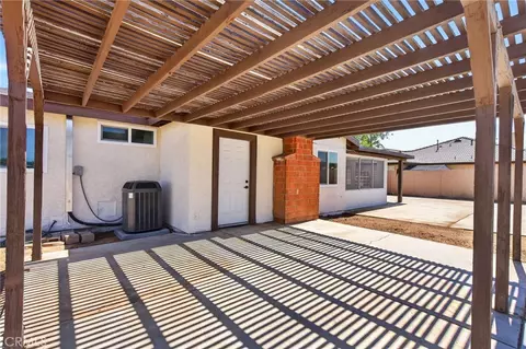 Exterior - 17129 Birch, Hesperia, CA 92345 photo 5 of 7