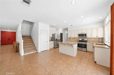 Entry Way - 8168 April, Hesperia, CA 92345 photo 1 of 1