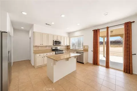 Kitchen - 8168 April, Hesperia, CA 92345 photo 1 of 2