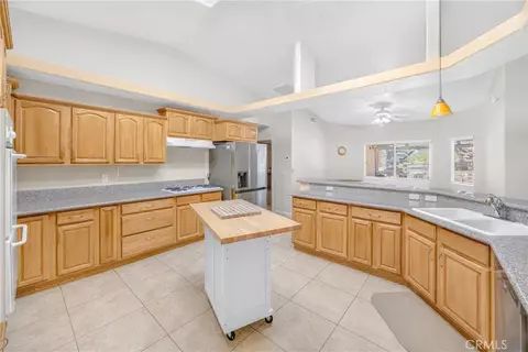 Kitchen - 26760 Cinch, Helendale, CA 92342 photo 2 of 2