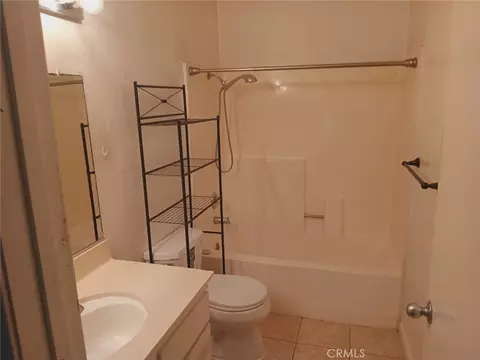 Bath - 8439 Sunset Trl #B, Rancho Cucamonga, CA 91730 photo 4 of 4