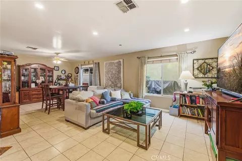 Living - 8439 Sunset Trl #B, Rancho Cucamonga, CA 91730 photo 2 of 3