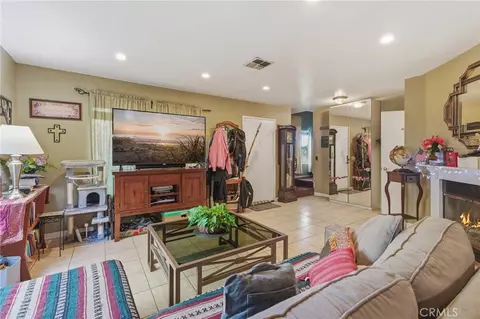 Other - 8439 Sunset Trl #B, Rancho Cucamonga, CA 91730 photo 4 of 8