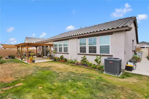 Exterior - 14168 Georgetown, Hesperia, CA 92344 photo 7 of 14