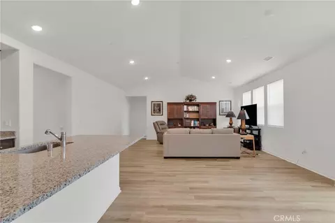 Entry Way - 14168 Georgetown, Hesperia, CA 92344 photo 6 of 10