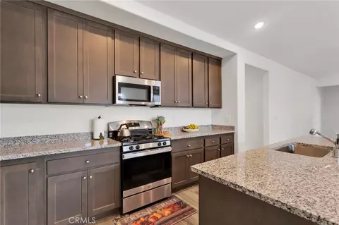 Kitchen - 14168 Georgetown, Hesperia, CA 92344 photo 1 of 1