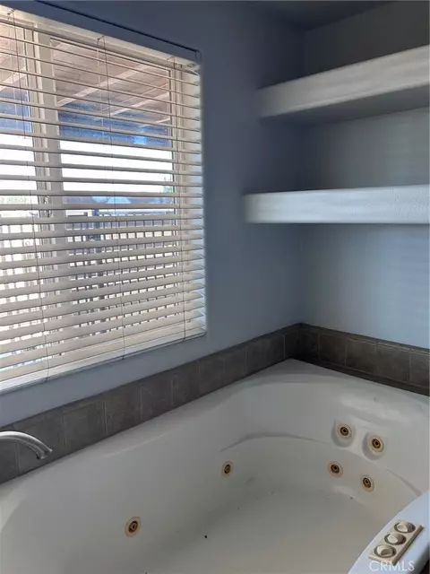 13565 Farmington St, Oak Hills, CA 92344 photo 16