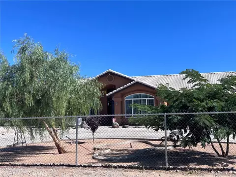 13565 Farmington St, Oak Hills, CA 92344 photo 6