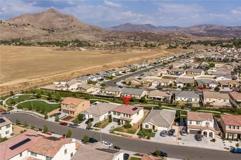 View/Area - 575 Feeder, Hemet, CA 92543 photo 4 of 8