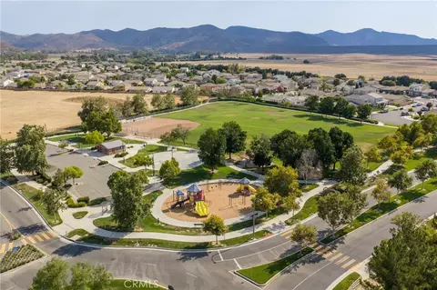 View/Area - 575 Feeder, Hemet, CA 92543 photo 7 of 8