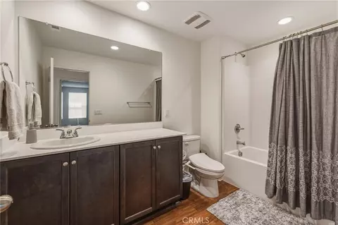 Bath - 575 Feeder, Hemet, CA 92543 photo 3 of 3