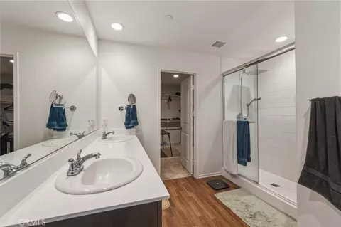Bath - 575 Feeder, Hemet, CA 92543 photo 2 of 3