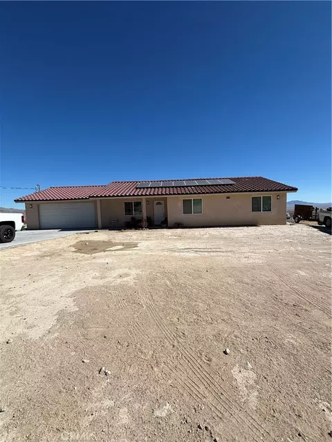 32206 Sapphire Rd, Lucerne Valley, CA 92356