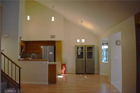 Living - 11647 Pepper Ln, Apple Valley, CA 92308 photo 2 of 5