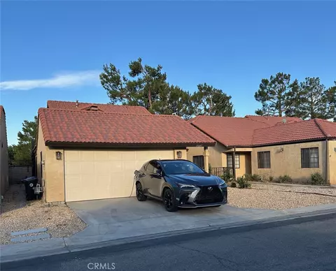 Exterior - 11647 Pepper Ln, Apple Valley, CA 92308 photo 5 of 5